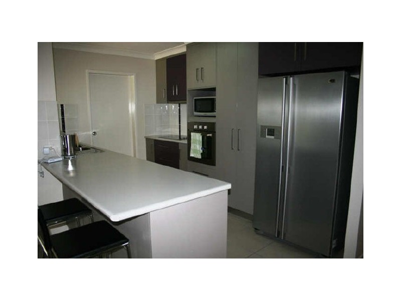 11 Cemetery Road, Sarina QLD 4737