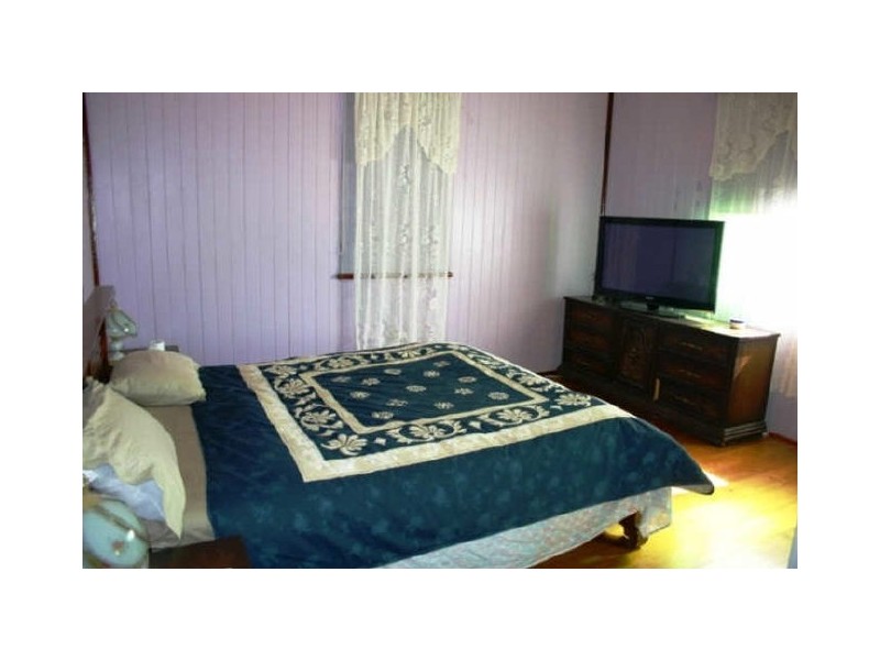 25 Anzac Street, Sarina QLD 4737