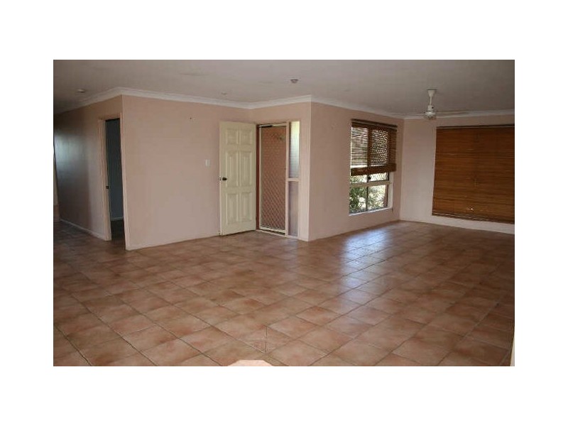 104 Rasmussen Ave, Salonika Beach QLD 4740