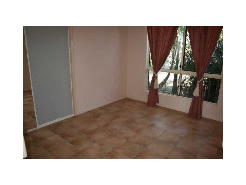 104 Rasmussen Ave, Salonika Beach QLD 4740