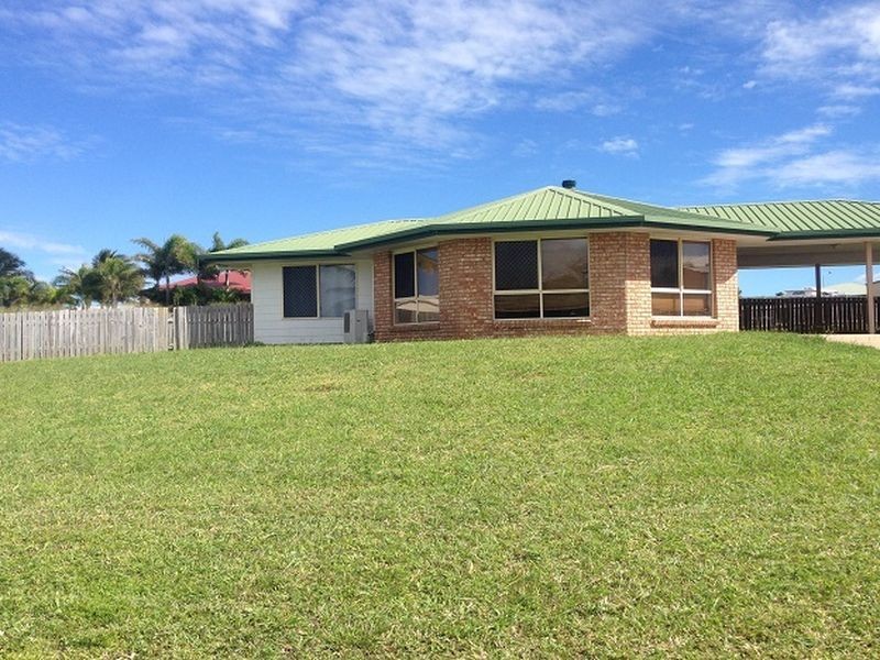 8 Peninsula Drive, Hay Point QLD 4740