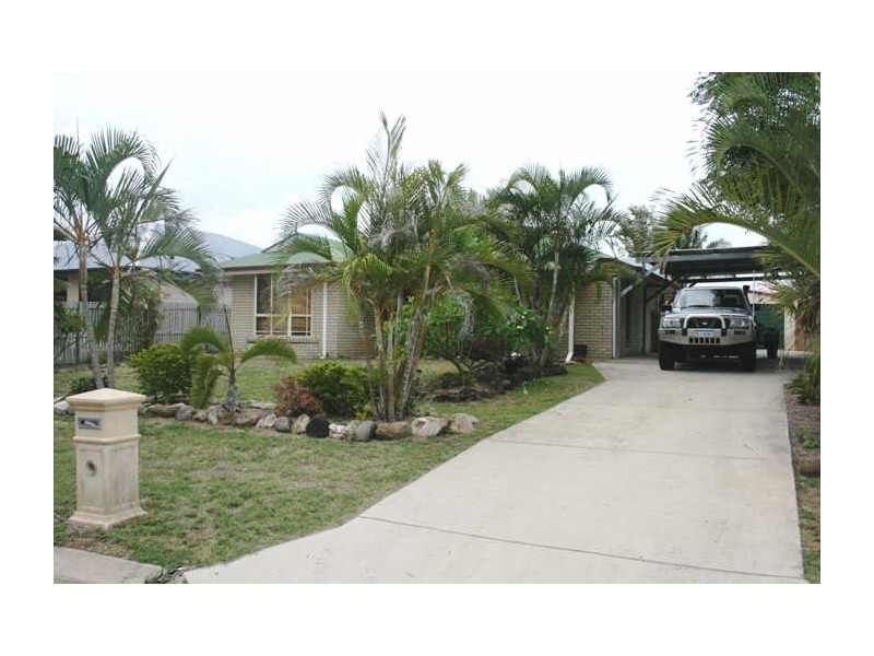 7 Howard Street, Salonika Beach QLD 4740