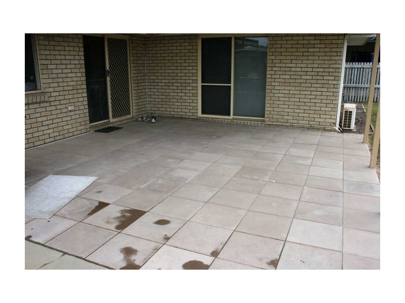 7 Howard Street, Salonika Beach QLD 4740