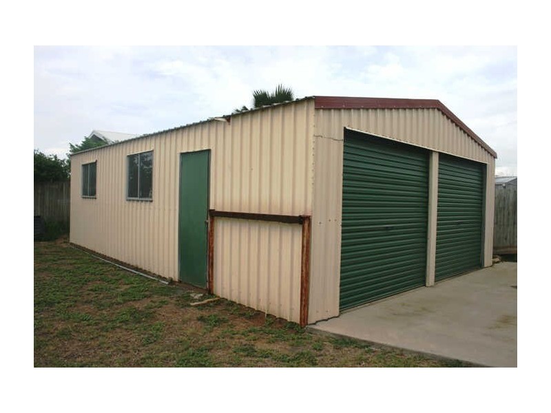 7 Howard Street, Salonika Beach QLD 4740