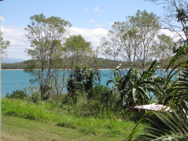 16 Sunset Drive, Sarina QLD 4737