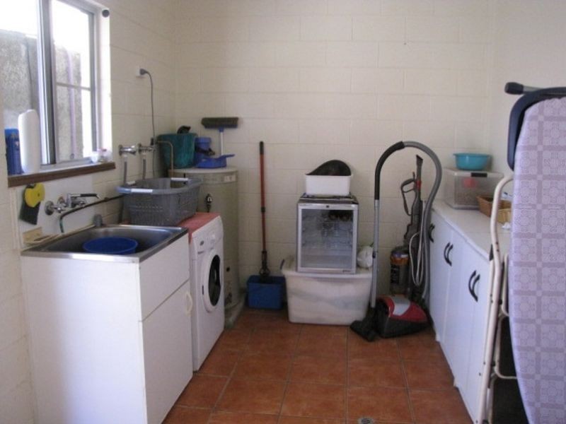 16 Sunset Drive, Sarina QLD 4737