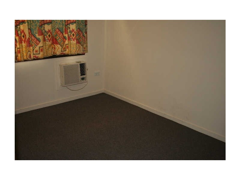 2/13 Michael Ave, Sarina QLD 4737