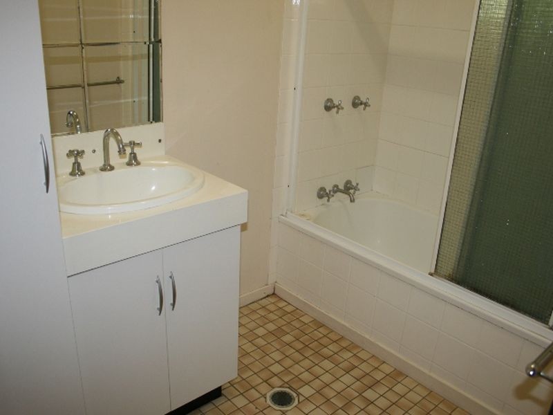 2/13 Michael Ave, Sarina QLD 4737