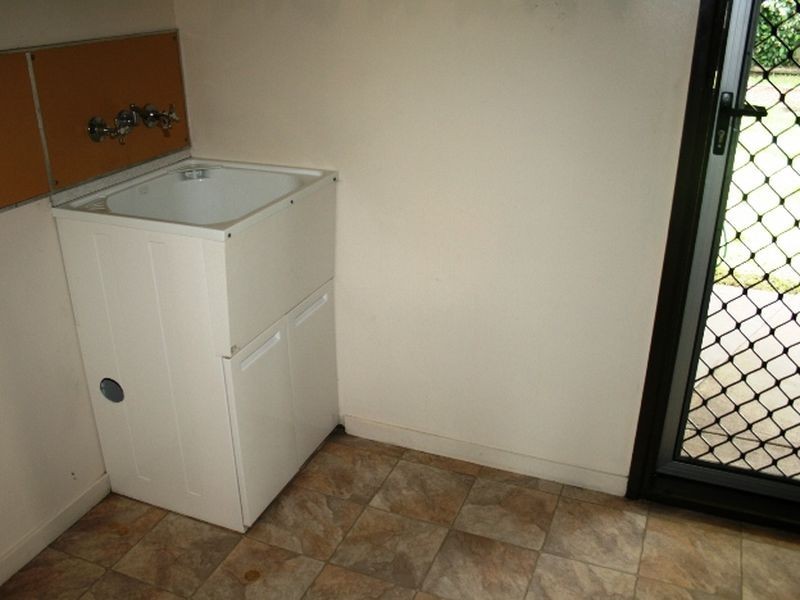 2/13 Michael Ave, Sarina QLD 4737