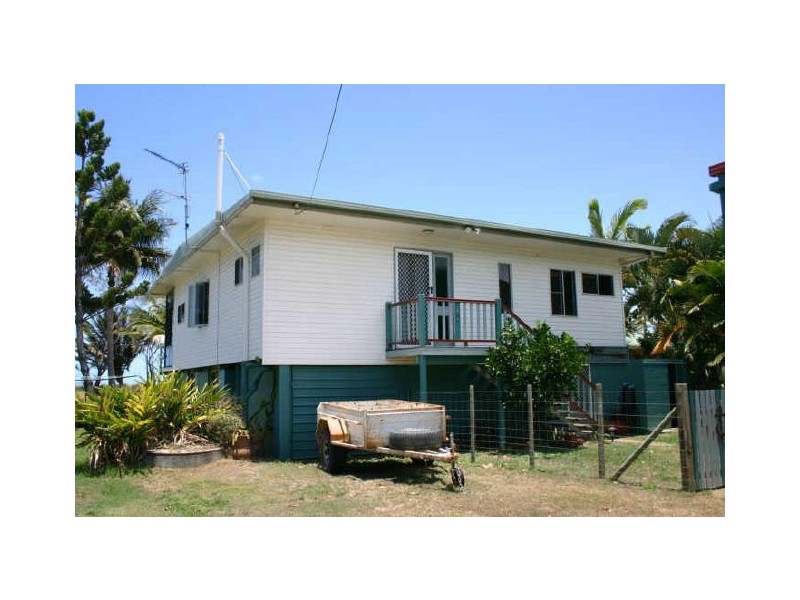 32 Melba Street, Armstrong Beach QLD 4737