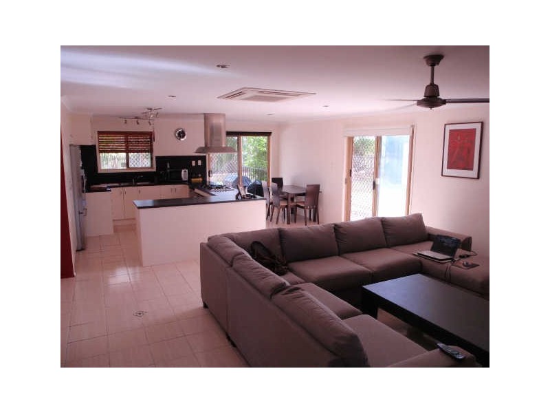 11 Castaway Close, Salonika Beach QLD 4740