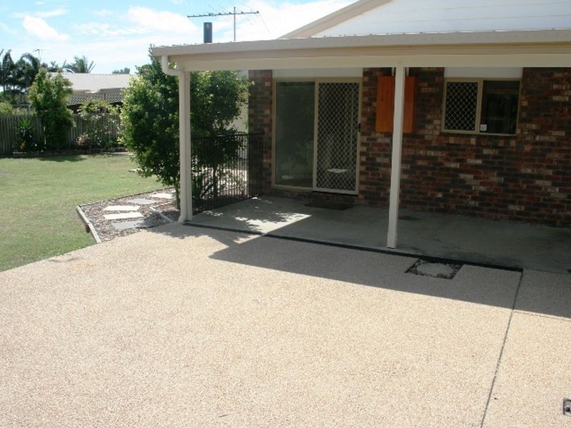 11 Castaway Close, Salonika Beach QLD 4740