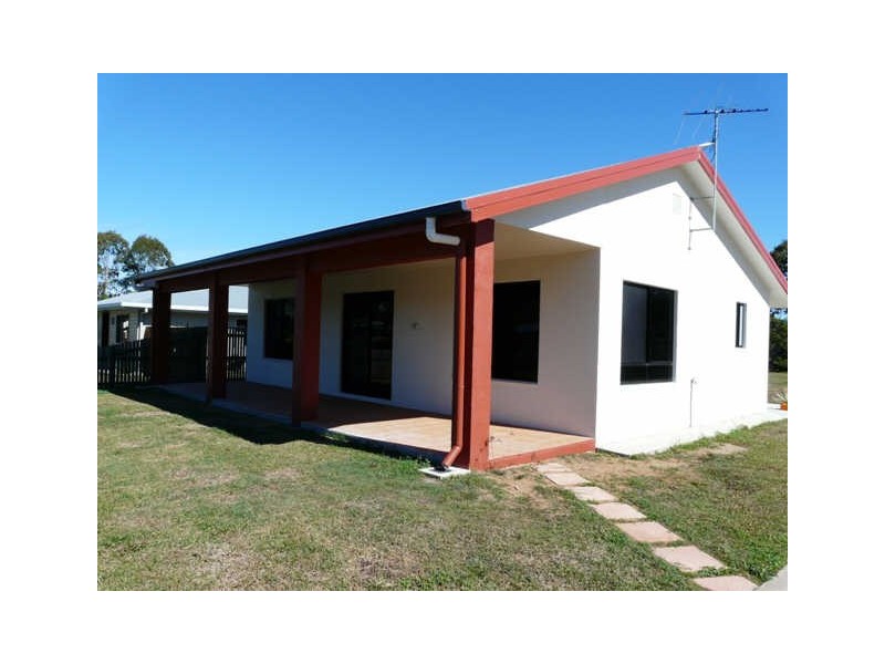 4 Rasmussen Court, Armstrong Beach QLD 4737