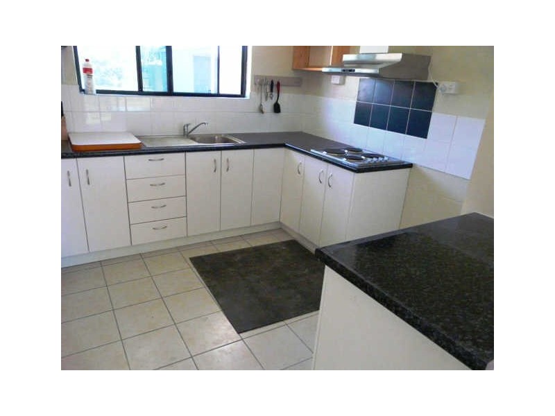 4 Rasmussen Court, Armstrong Beach QLD 4737