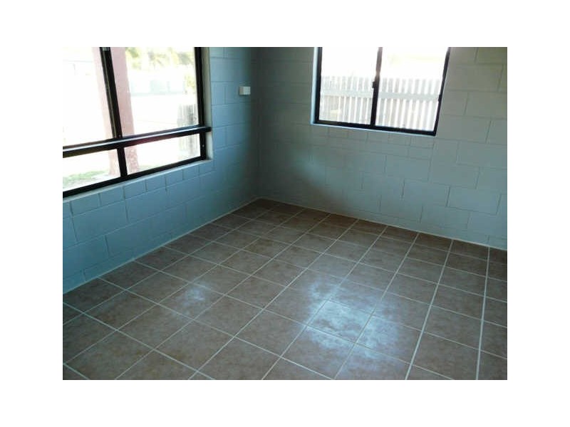 4 Rasmussen Court, Armstrong Beach QLD 4737