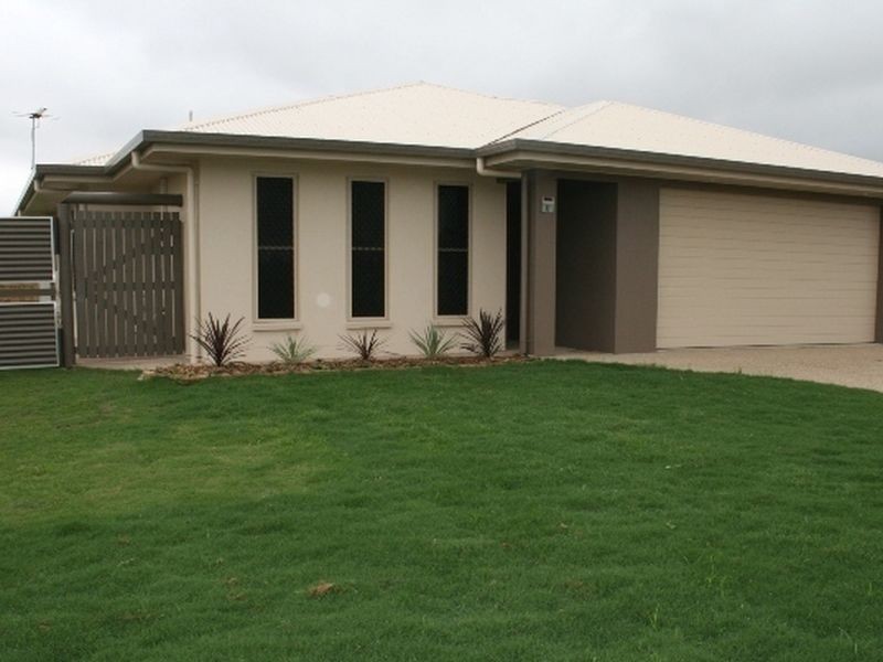 33 Millenium Drive, Sarina QLD 4737