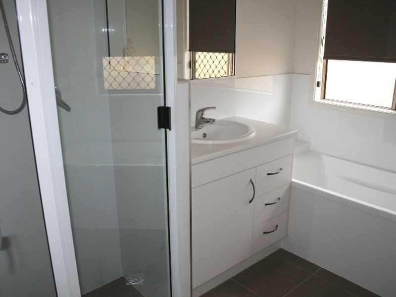 33 Millenium Drive, Sarina QLD 4737