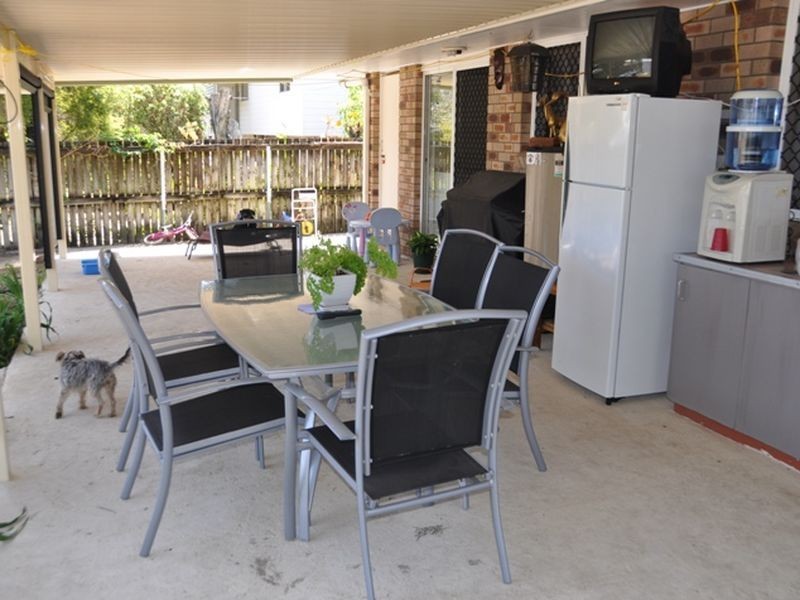 15 Lillendale Avenue, Sarina QLD 4737