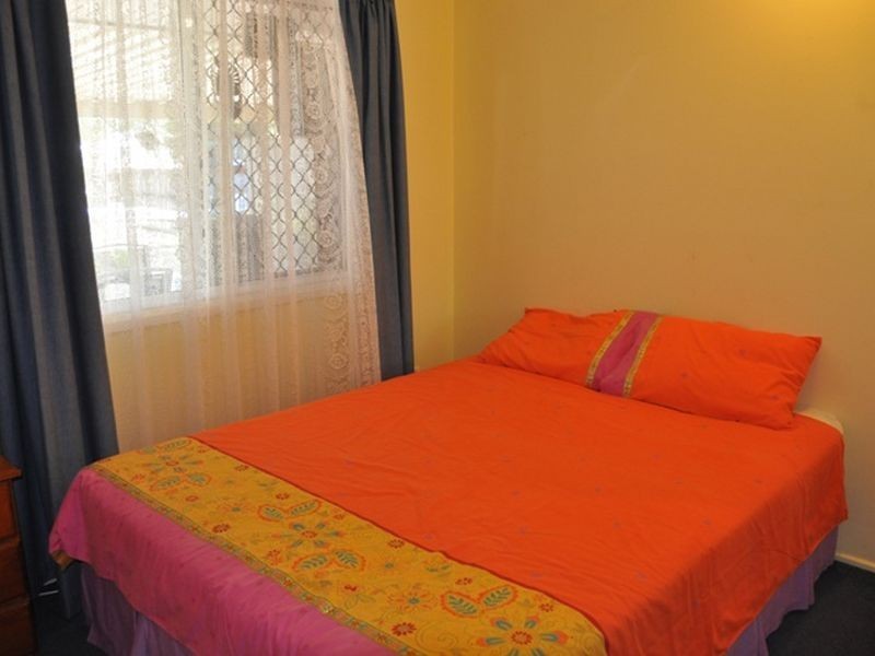 15 Lillendale Avenue, Sarina QLD 4737