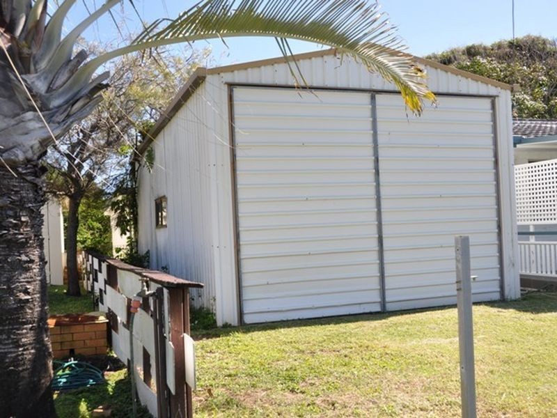 25 Poole Street, Sarina Beach QLD 4737