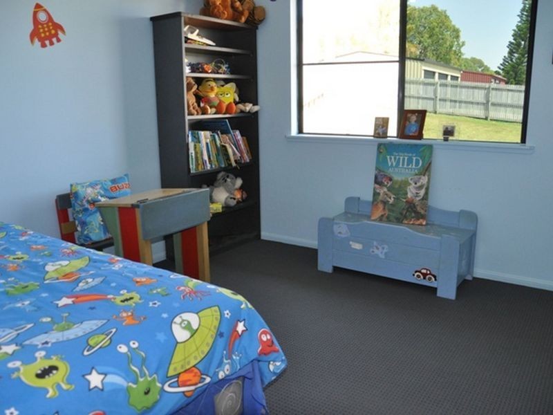 25 Brooksfield Drive, Sarina Beach QLD 4737