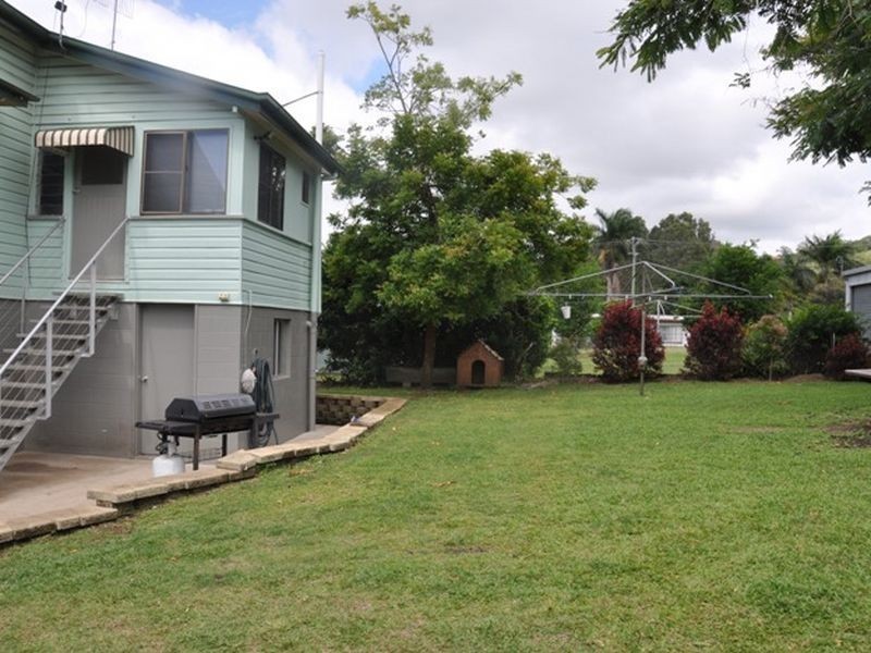 36 Range Road, Sarina QLD 4737