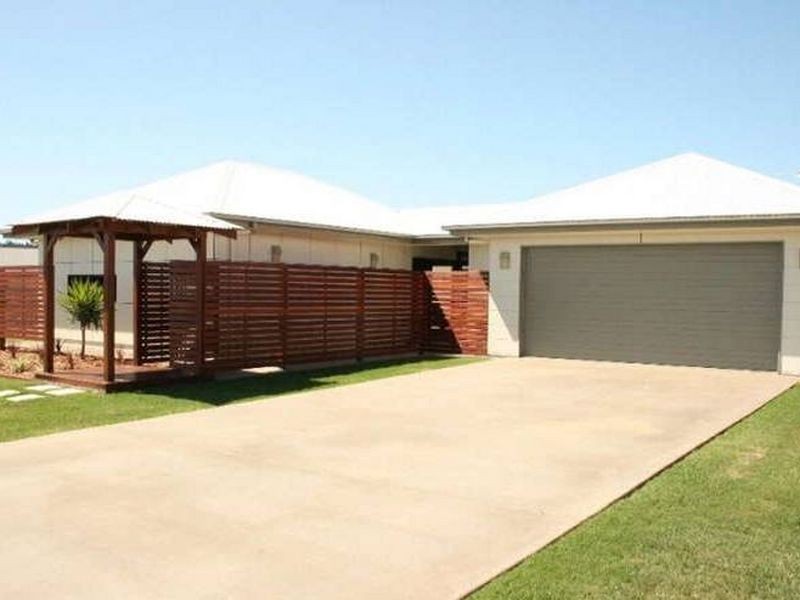 27 Millenium Drive, Sarina QLD 4737