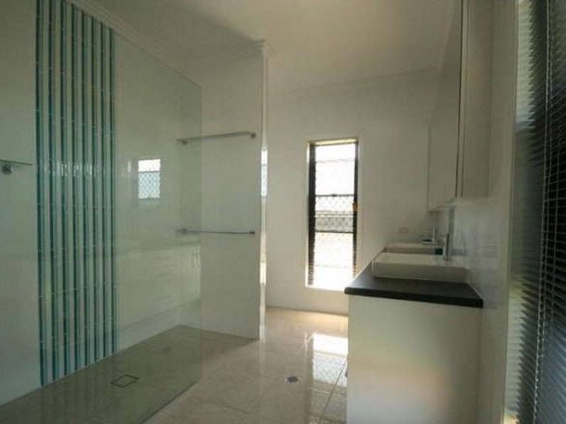 27 Millenium Drive, Sarina QLD 4737