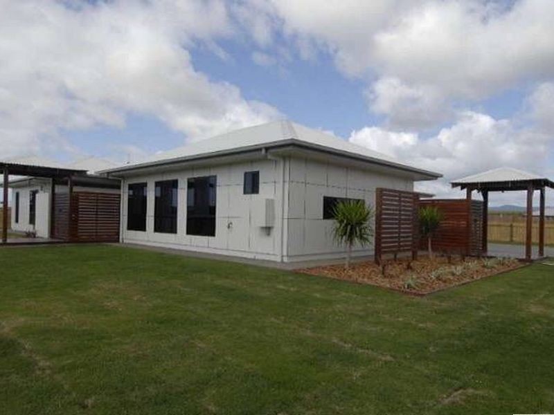 27 Millenium Drive, Sarina QLD 4737