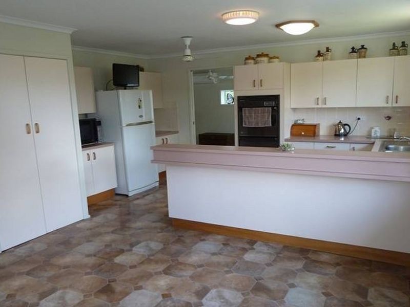 3 Michael Avenue, Sarina QLD 4737