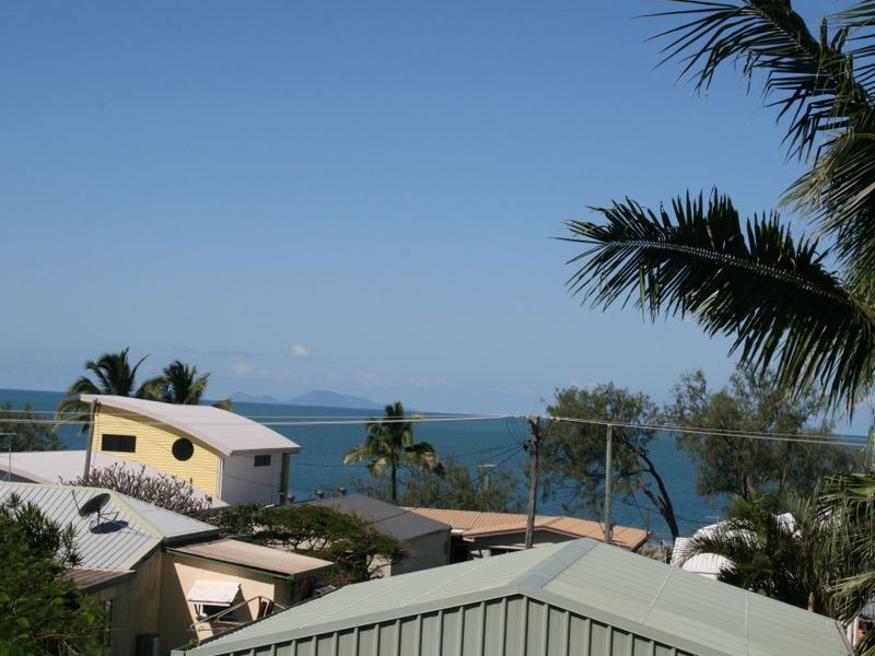 31 Coopers Avenue, Campwin Beach QLD 4737