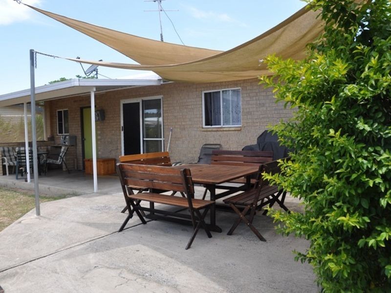 9 Hans Christian Street, Sarina QLD 4737