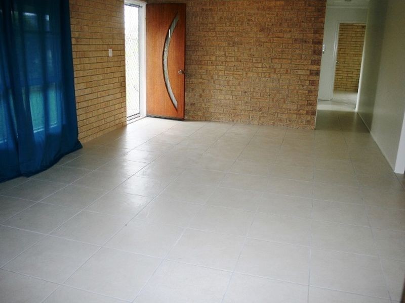 9 Hans Christian Street, Sarina QLD 4737