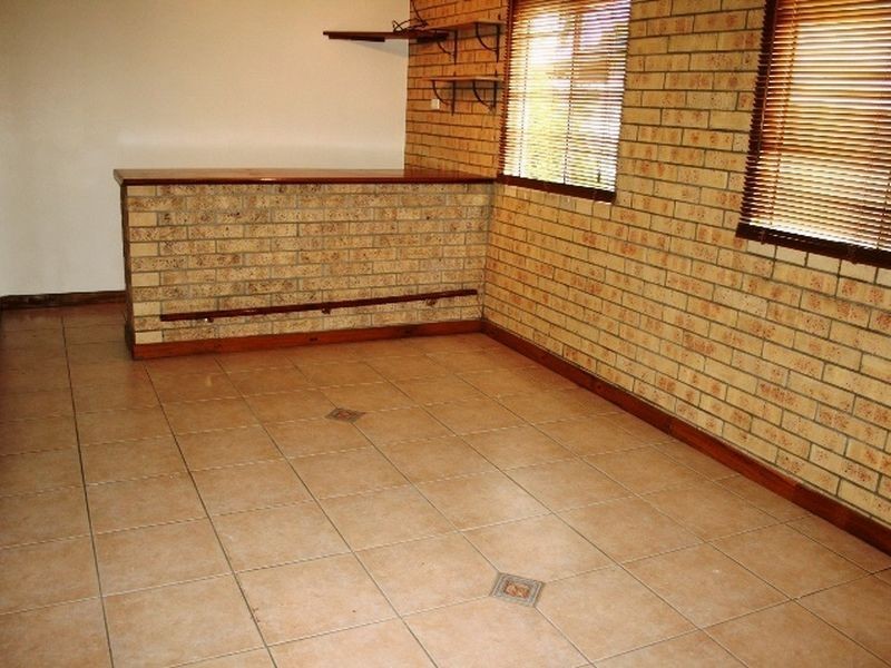 9 Hans Christian Street, Sarina QLD 4737