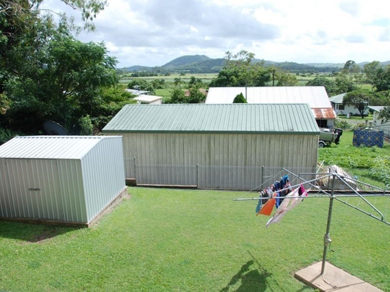 24 Langdon Street, Sarina QLD 4737