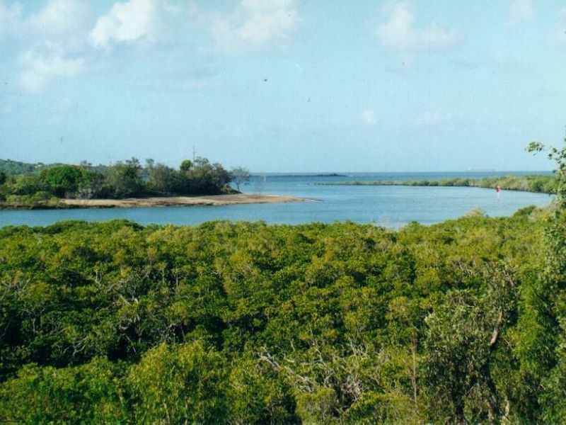 Campwin Beach QLD 4737