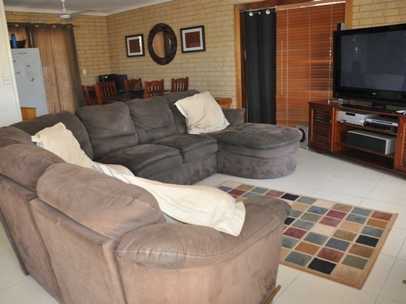 9 Hans Christian Street, Sarina QLD 4737