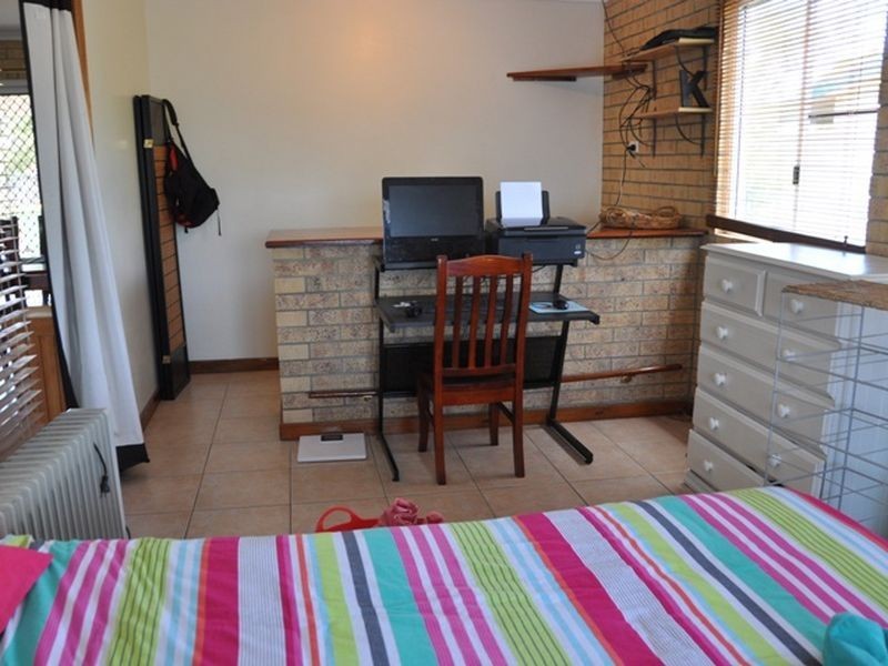 9 Hans Christian Street, Sarina QLD 4737