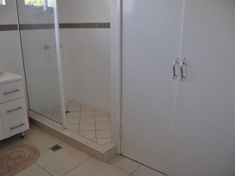 9 Hans Christian Street, Sarina QLD 4737