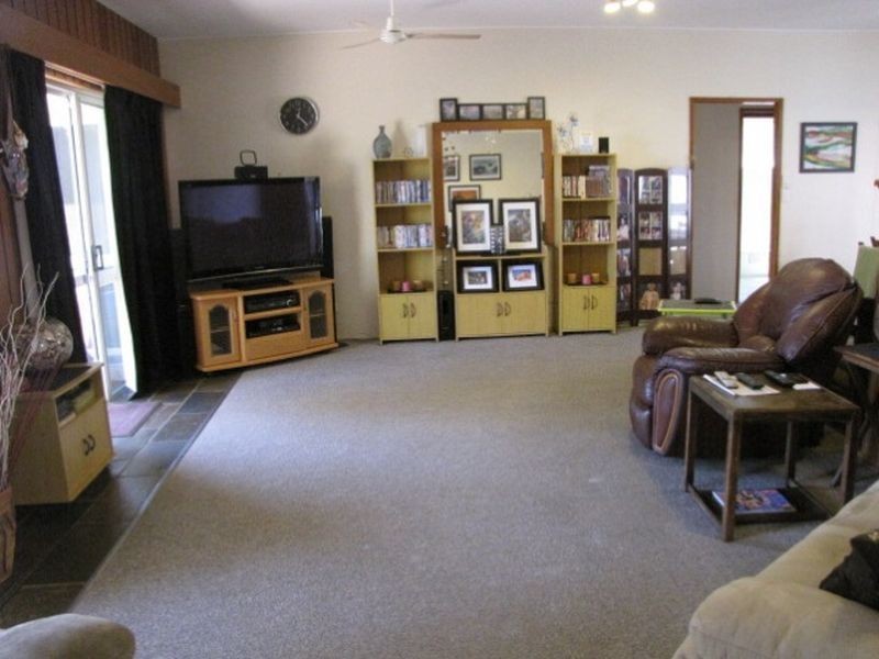 16 Sunset Drive, Sarina Beach QLD 4737