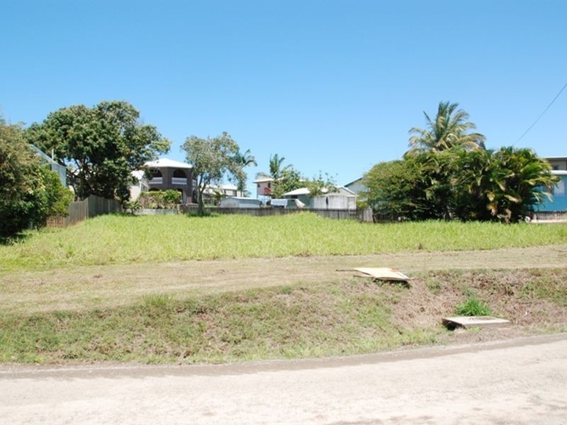 21 Cooper Avenue, Campwin Beach QLD 4737