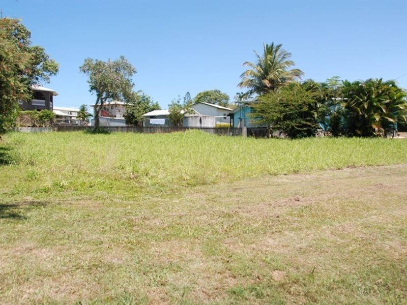 21 Cooper Avenue, Campwin Beach QLD 4737