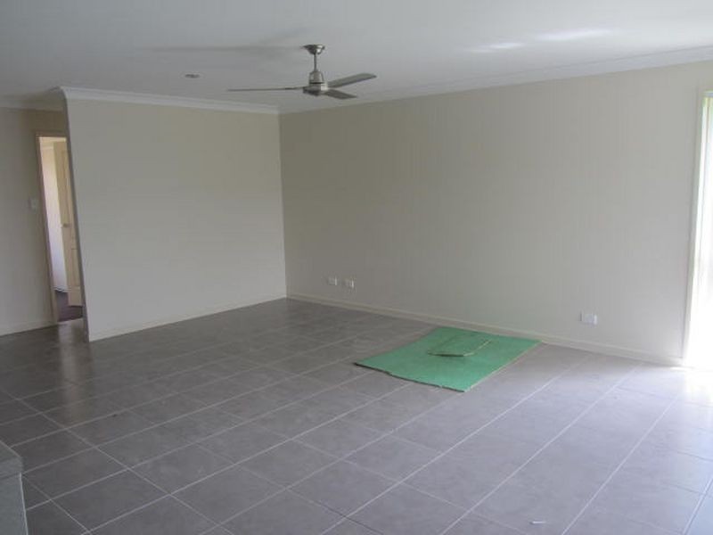 33 Morris Street, Campwin Beach QLD 4737