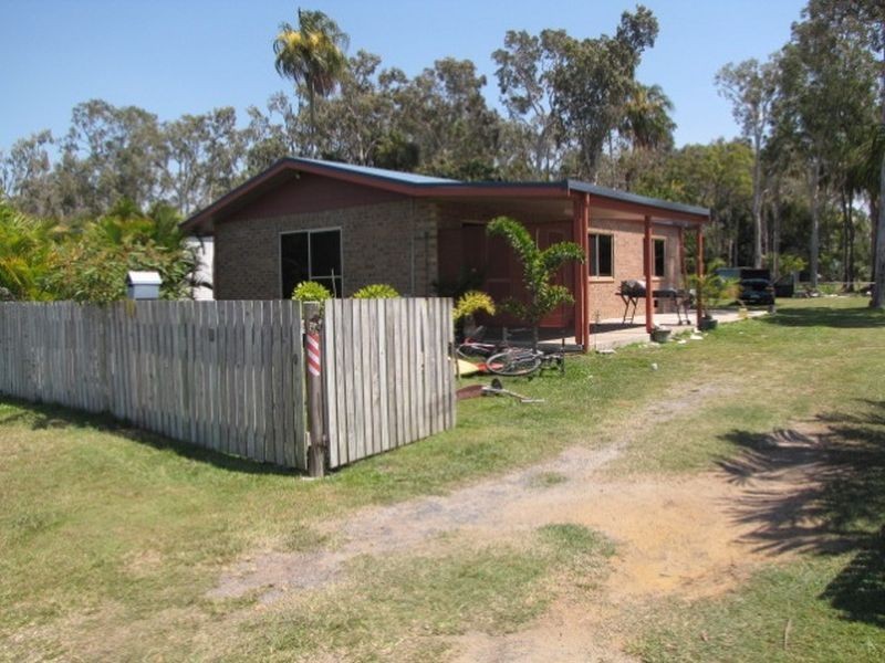 13 Swan Street, Armstrong Beach QLD 4737