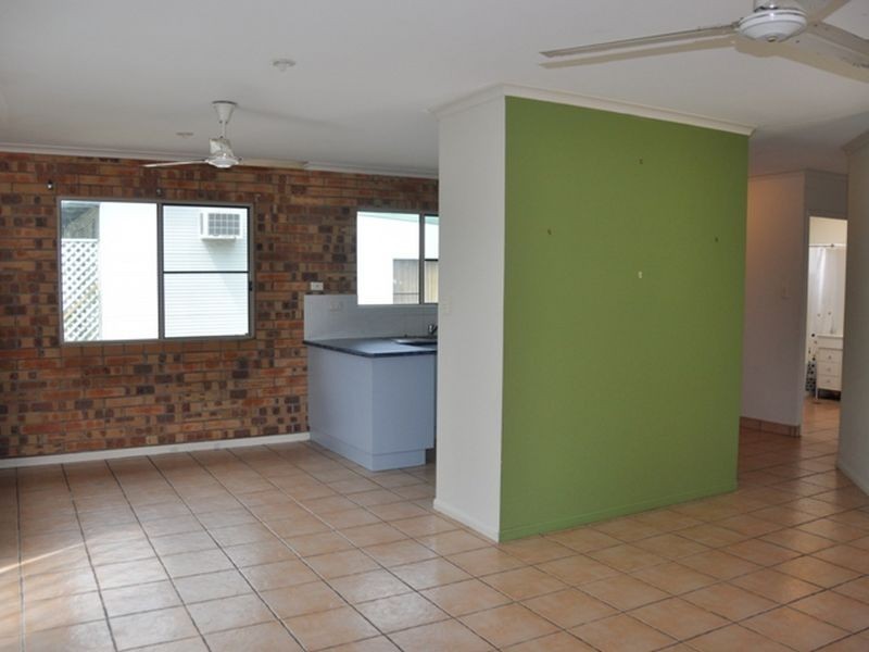 13 Swan Street, Armstrong Beach QLD 4737