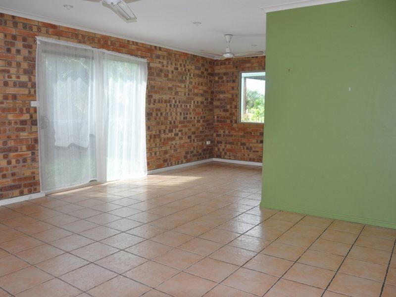 13 Swan Street, Armstrong Beach QLD 4737