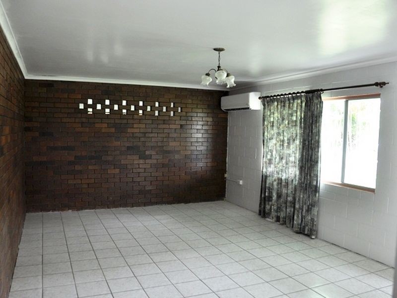 44 Perry Rd, Sarina QLD 4737