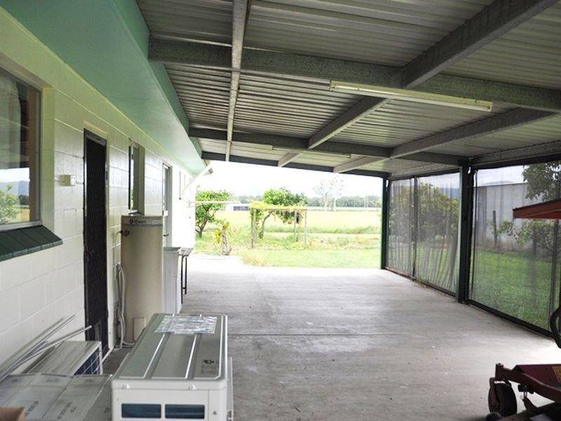 44 Perry Rd, Sarina QLD 4737