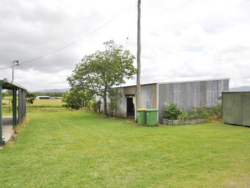 44 Perry Rd, Sarina QLD 4737