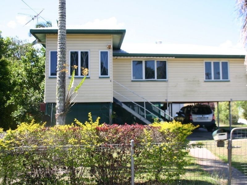 18 East Street, Sarina QLD 4737